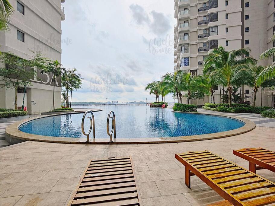 Bay Laurel, Country Garden Danga Bay Homestay By Welcome Home Johor Bahru Buitenkant foto